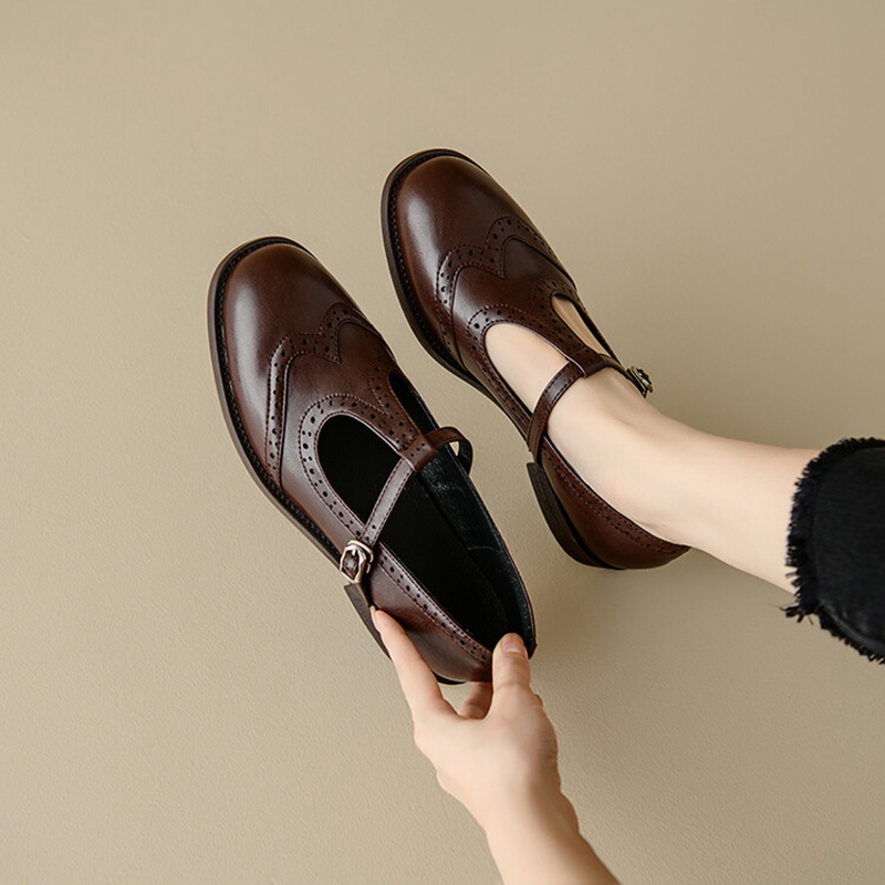 Women'S Shoes And Accessories - انقسام الأحذية الجلدية للنساء ، الجولة