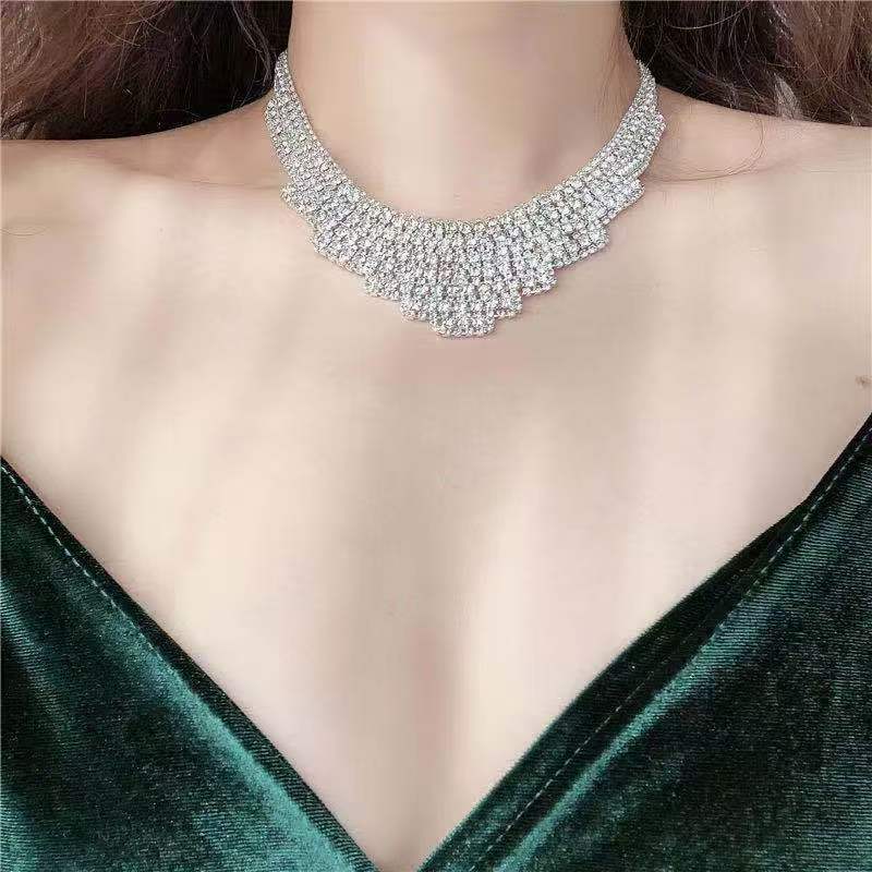 قلائد عصرية بتصميم ريترو، قلائ - مراجعة Women'S Accessories Accessorize وسعره