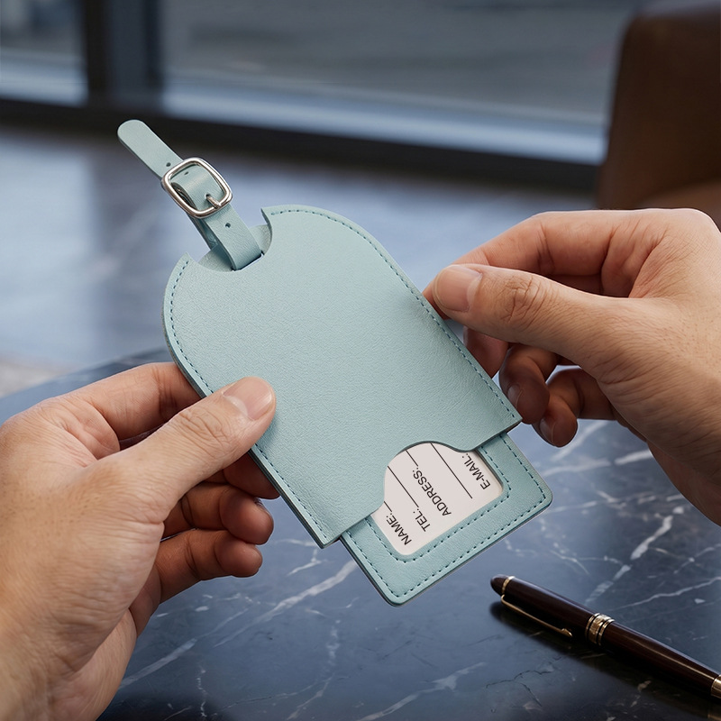 بطاقة أمتعة جلدية أنيقة للرجال - مراجعة Women Accessories Name وسعره