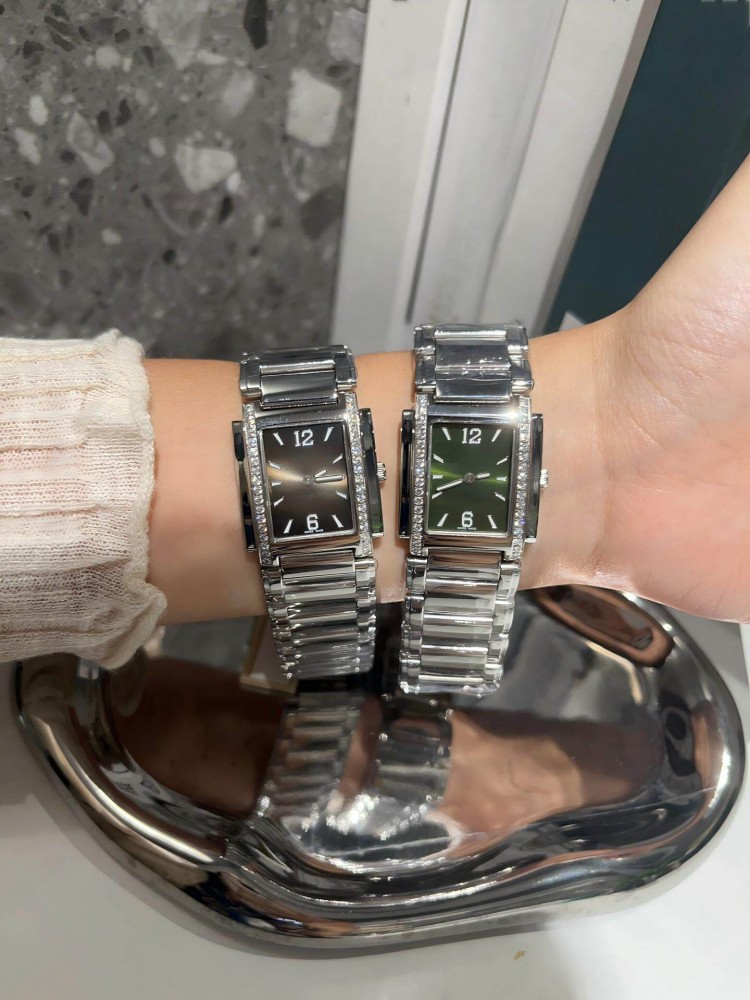 ساعة يد نسائية كلاسيكية أنيقة  - مراجعة Women'S Accessories Gift Ideas وسعره