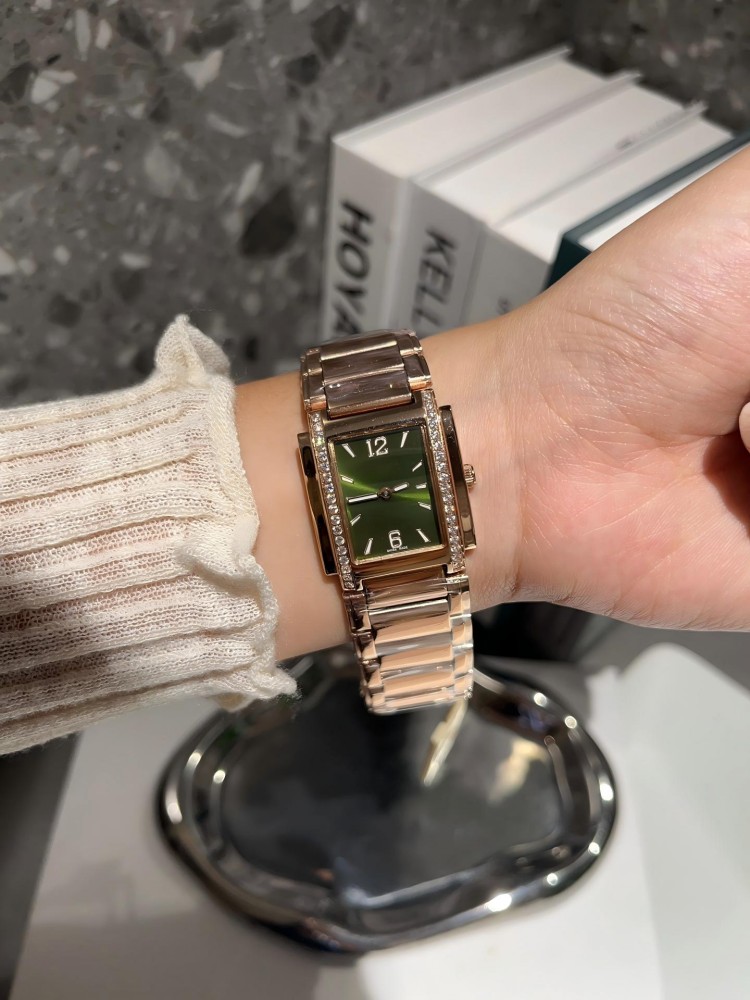 ساعة يد نسائية كلاسيكية أنيقة  - مراجعة Women'S Accessories Gift Ideas وسعره