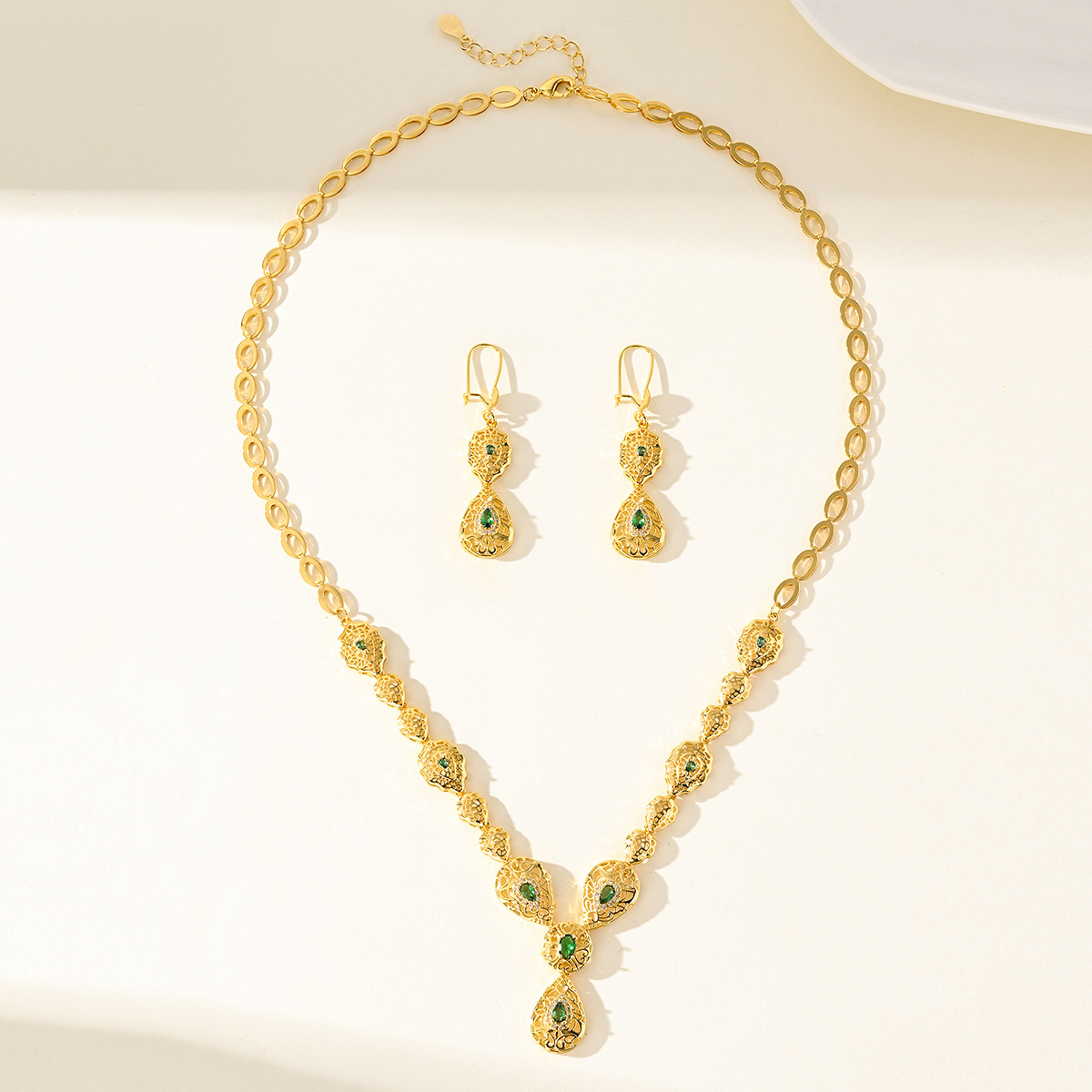طقم ذهب عيار 9999 - طقم مجوهرا - مراجعة Women Accessories Dubai وسعره