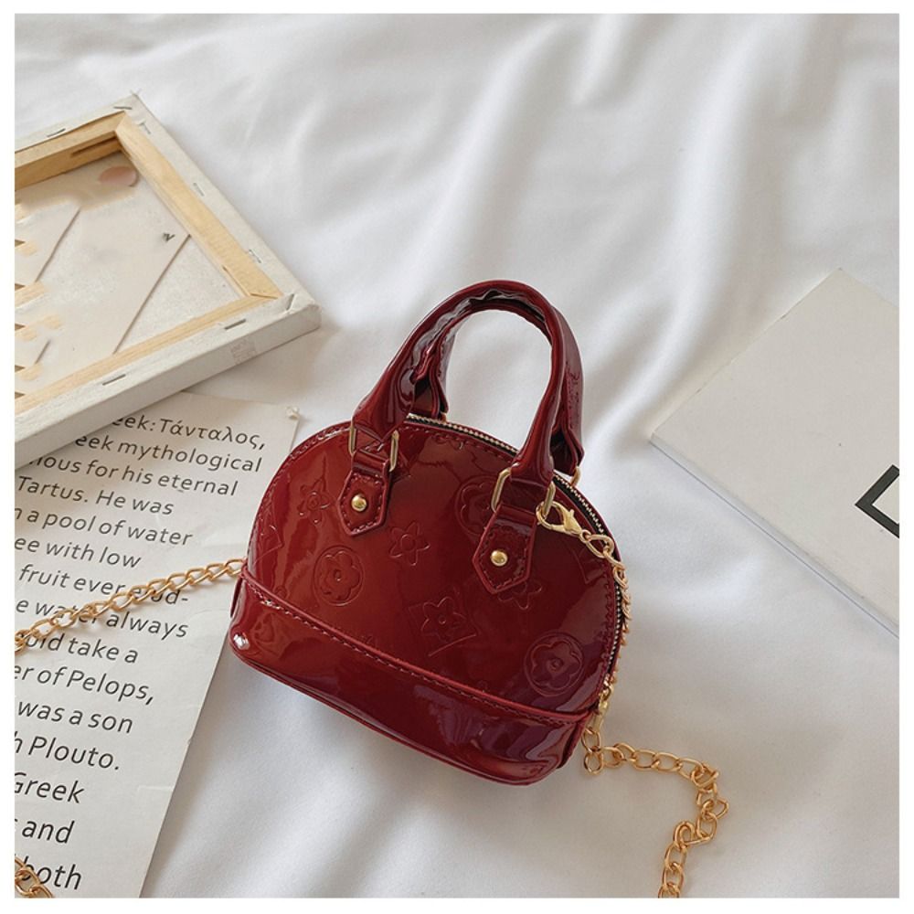 حقيبة يد عصرية للأطفال من البو - مراجعة Wallet Chain Bag وسعره