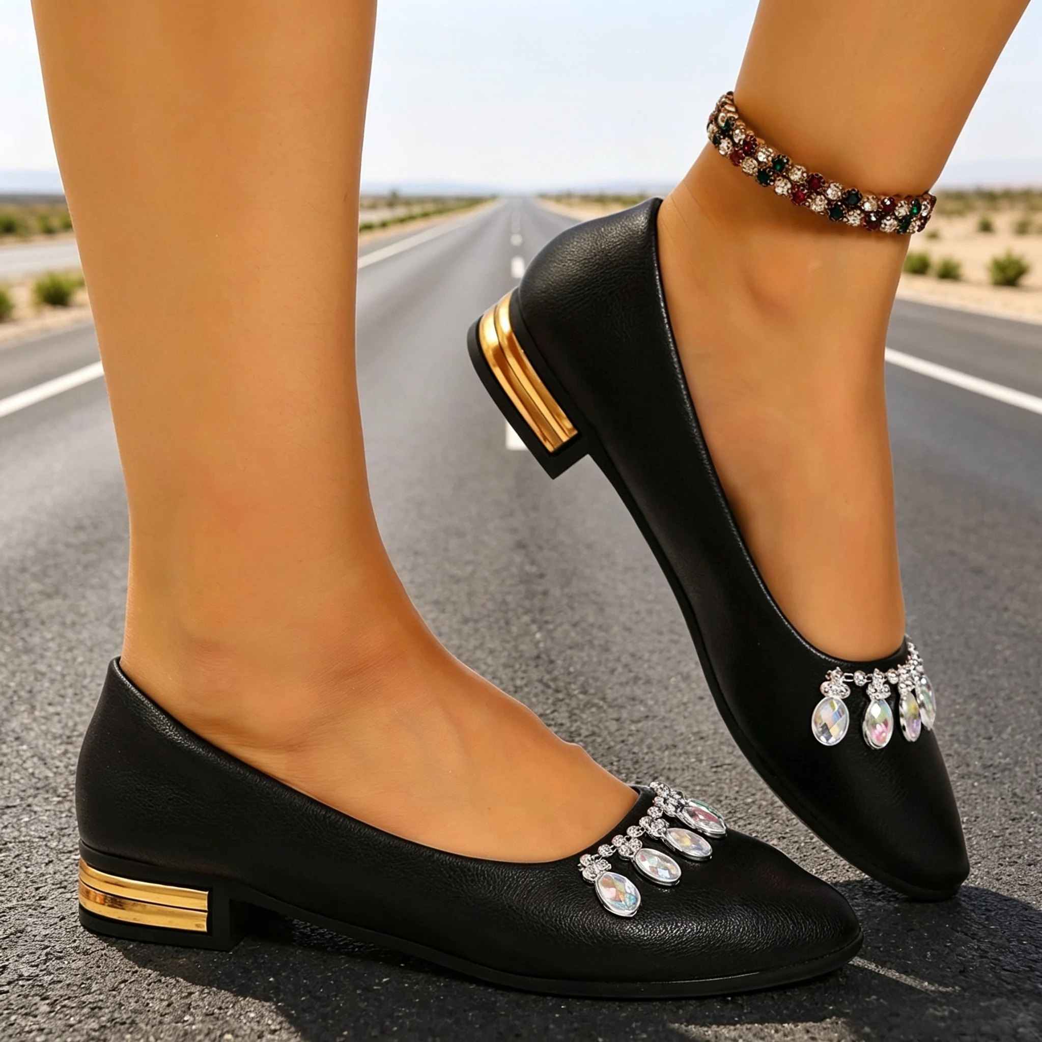 أحذية نسائية مسطحة ذات مقدمة م - مراجعة Women'S Shoes And Accessories وسعره