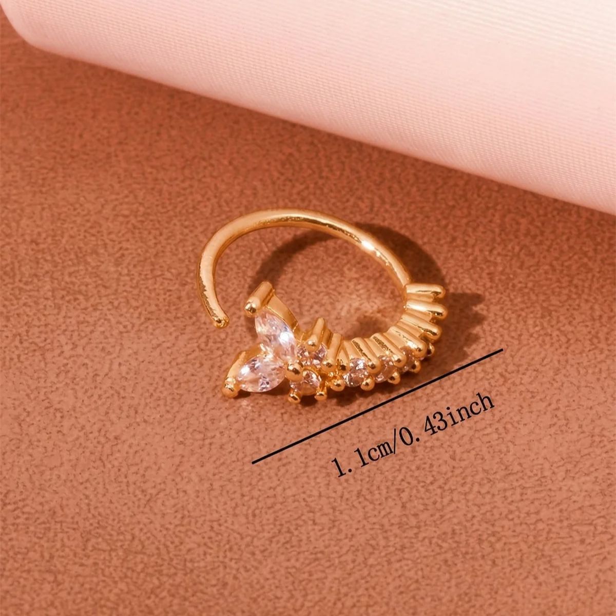 مشبك أنف على شكل حرف Y بدون ثق - مراجعة Women Accessories Sale وسعره