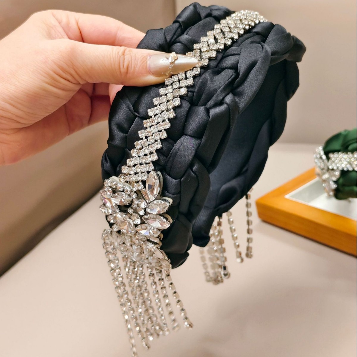حار بيع الثقيلة الحرفية الراين - مراجعة Women Accessories Sale وسعره