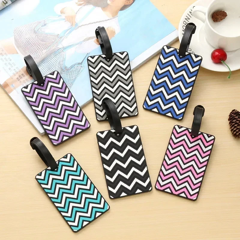 علامات الأمتعة الهندسية للنساء - مراجعة Women Accessories Name وسعره